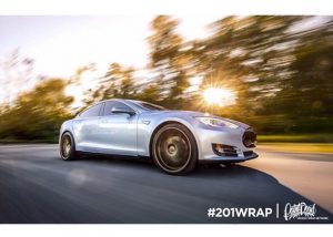 Tesla wrapped in Orafol 970RA Shift Effect Pearl/Green vinyl