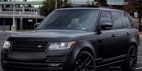Range Rover wrapped in Avery SW900-197 Satin Black
