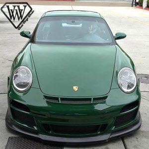 Porsche wrapped in Avery SW900-792 Gloss Dark Green