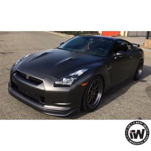 Nissan wrapped in Avery SW900-189S Satin Pearl Nero