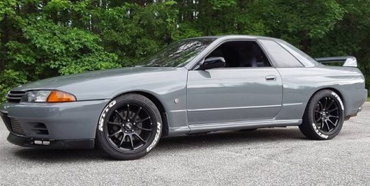 Nissan Skyline wrapped in Avery SW Gloss Dark Grey vinyl
