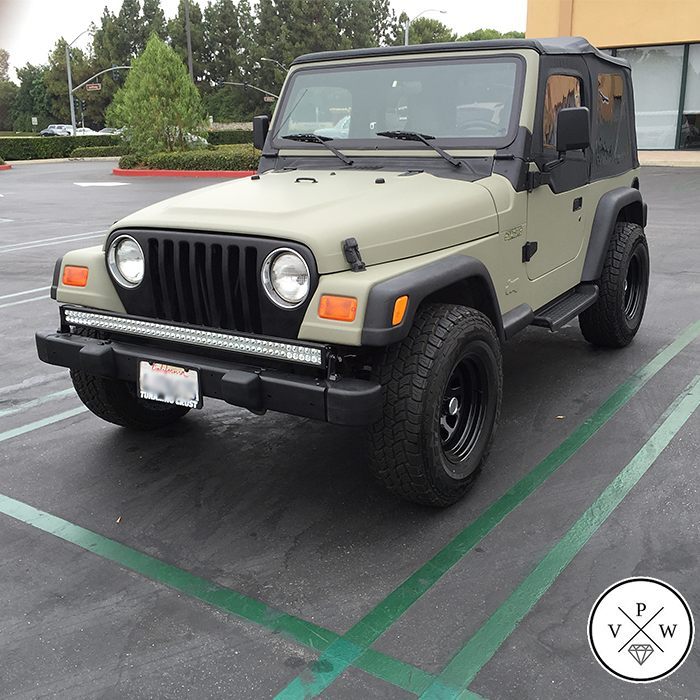 Jeep Wrangler хаки