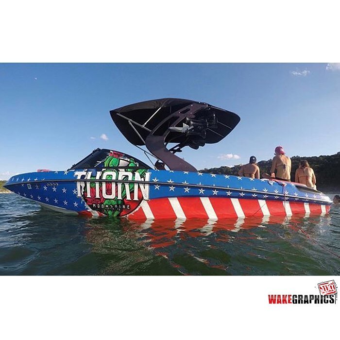 Centurion Boat wrapped in custom printed 3M IJ180mC vinyl with 8518 Gloss overlaminate