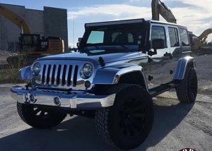 Jeep Wrangler wrapped in Avery SW Silver Chrome vinyl