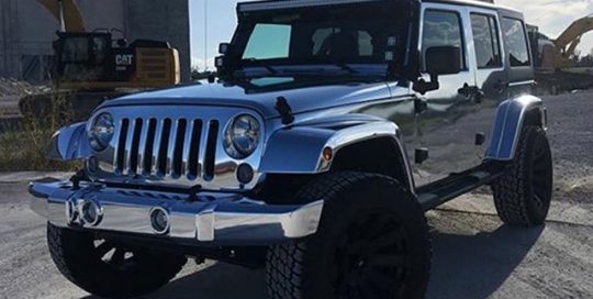 Jeep Wrangler wrapped in Avery SW Silver Chrome vinyl