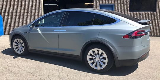 Tesla wrapped in Avery SW Matte Anthracite Metallic vinyl