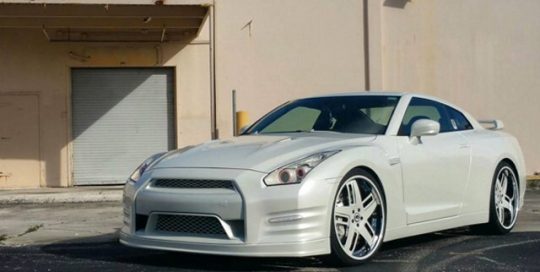 Nissan GTR wrapped in Avery SW Satin Pearl White vinyl