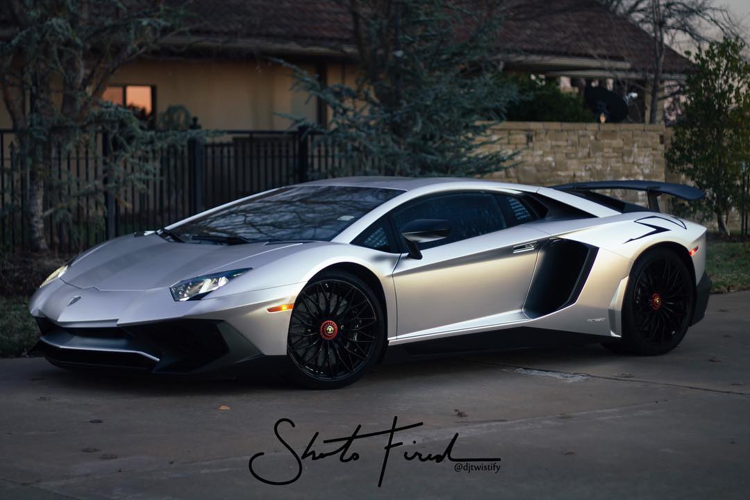 Lamborghini Aventador Chrome Silver