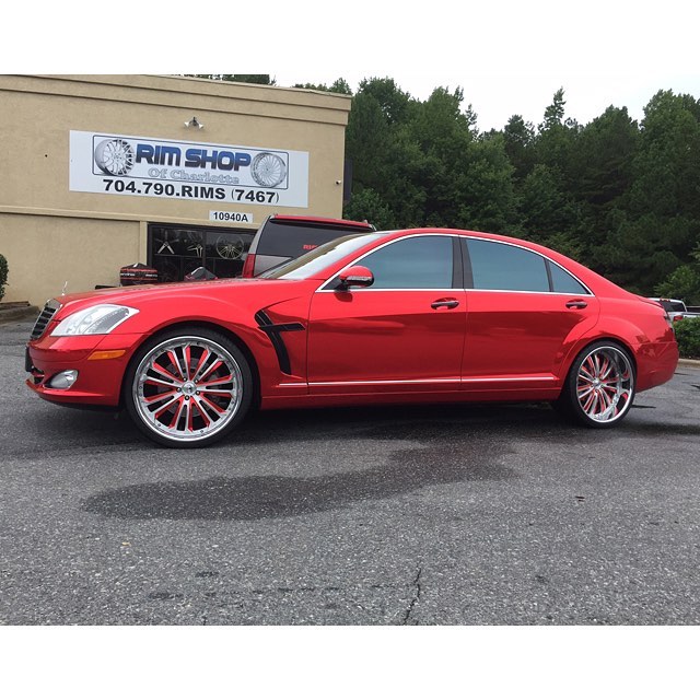 Mercedes Benz S-550 wrapped in Avery SW Red Chrome vinyl