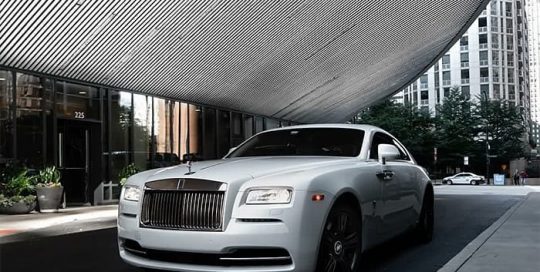 Rolls-Royce Wraith Wrapped in Avery SW Gloss Pearl White Vinyl