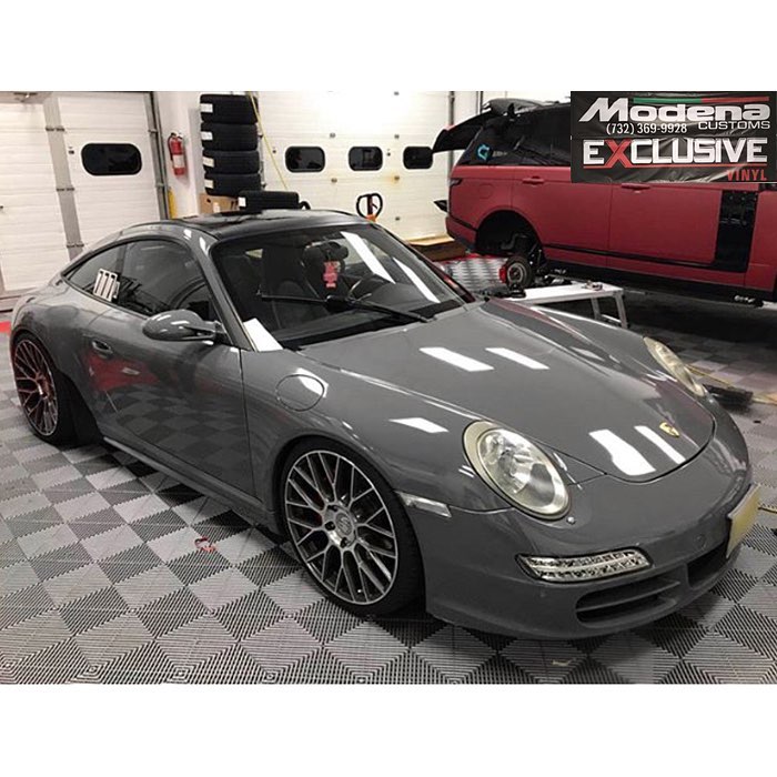 Porsche Wrapped In Avery SW Gloss Dark Grey Viny