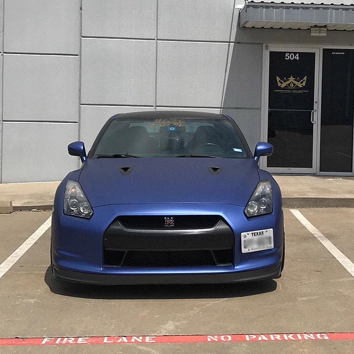 Nissan wrapped in Avery SW Matte Brilliant Blue vinyl
