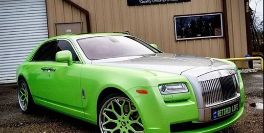 Rolls Royce Ghost wrapped in Avery SW Gloss Light Green Pearl vinyl