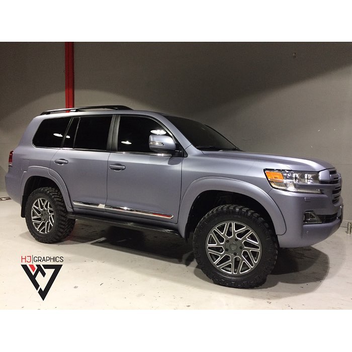 Toyota Land Cruiser wrapped in M 1080 Matte Silver Vinyl