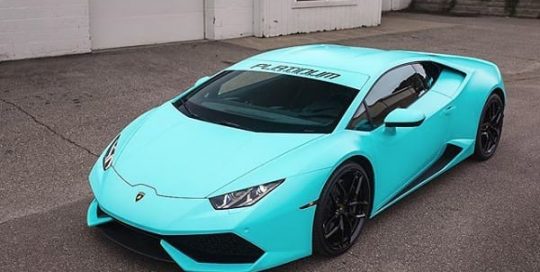 Lamborghini Huracan wrapped in 3M Satin Key West vinyl