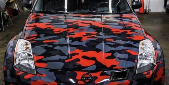 Nissan Z wrapped in custom printed Avery 1105 and 1360z Gloss