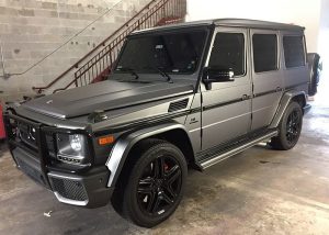 Mercedes Benz Gwagon wrapped in Avery SW Matte Charcoal Metallic and Gloss Black vinyls