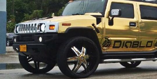 Hummer wrapped in Avery Gold Chrome