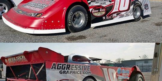 Racing Car wrapped in IJ40c vinyl