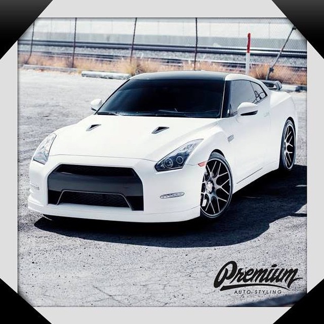 Nissan GTR wrapped in 1080 Matte White