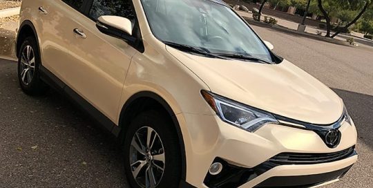 Toyota Rav 4 wrapped in Avery SW Gloss Sand Sparkle and Gloss Black vinyls
