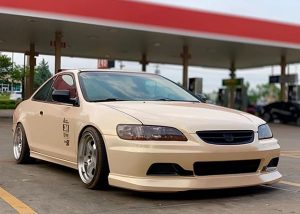 Honda Accord wrapped in Avery SW Gloss Sand Sparkle vinyl