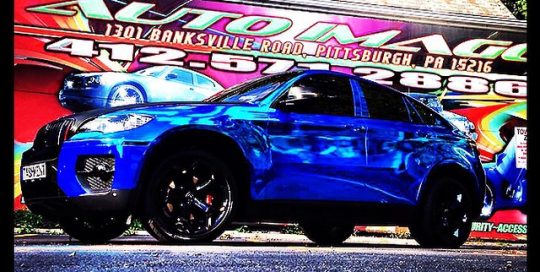Bmw X6 wrapped in Avery Blue Chrome