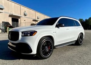 Mercedes GLS63 Wrapped in Avery Dennison SW White White Vinyl